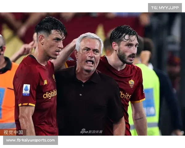 沙拉维绝杀后滑跪庆祝，罗马主场陷入狂欢